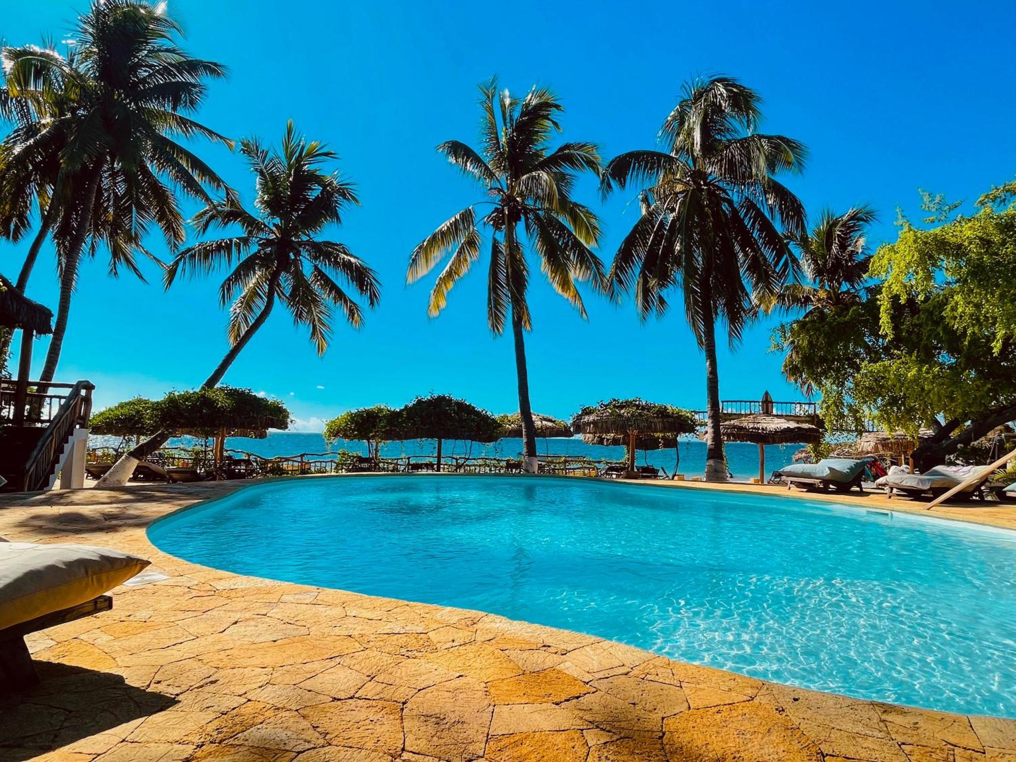 Vovo Telo Lodge Toliara Ngoại thất bức ảnh