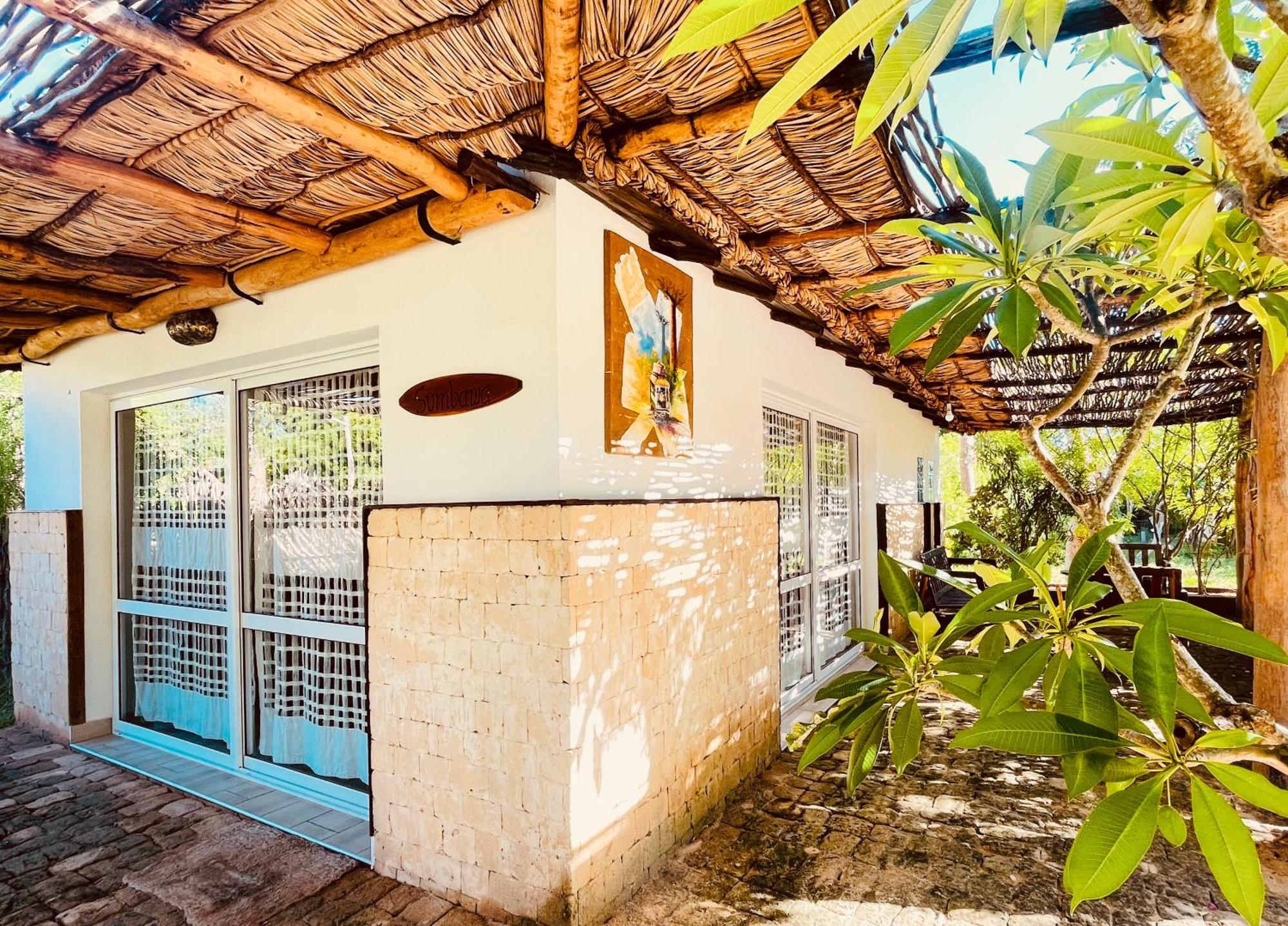 Vovo Telo Lodge Toliara Ngoại thất bức ảnh