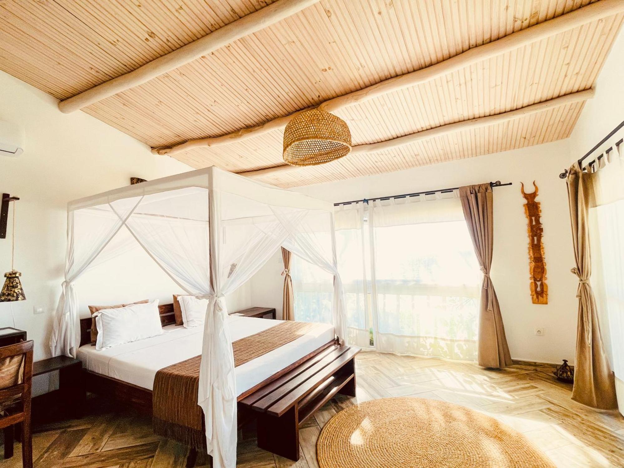 Vovo Telo Lodge Toliara Ngoại thất bức ảnh