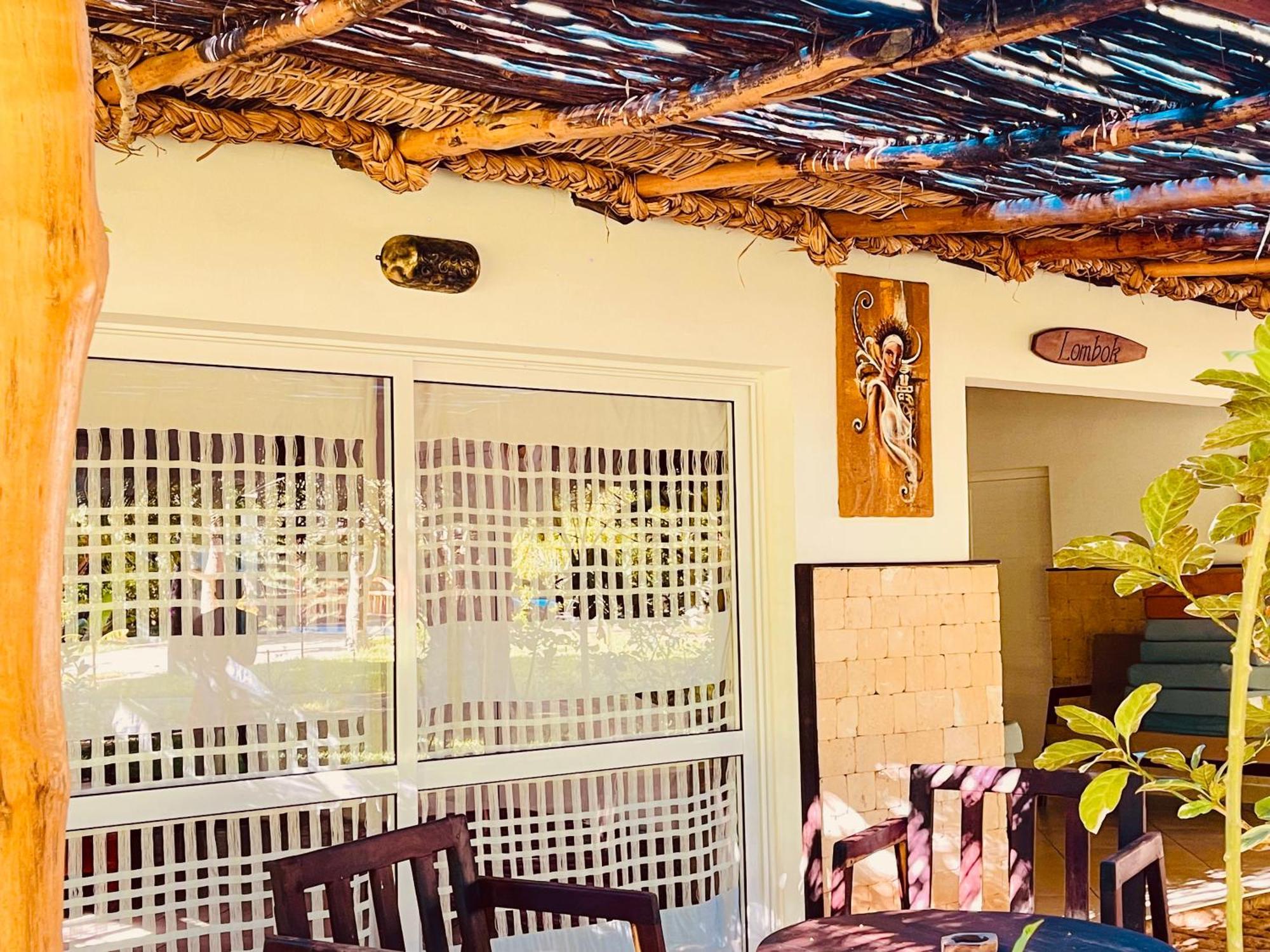 Vovo Telo Lodge Toliara Ngoại thất bức ảnh
