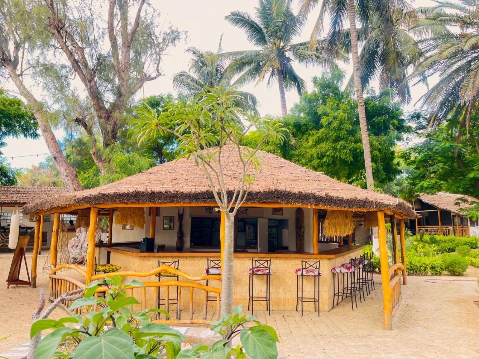 Vovo Telo Lodge Toliara Ngoại thất bức ảnh