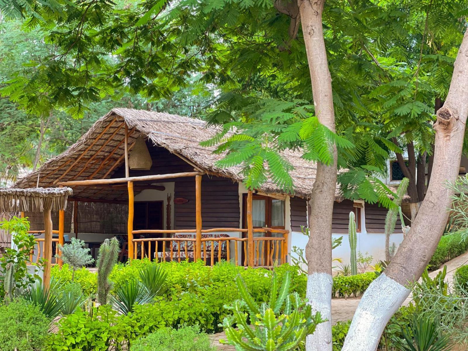 Vovo Telo Lodge Toliara Ngoại thất bức ảnh