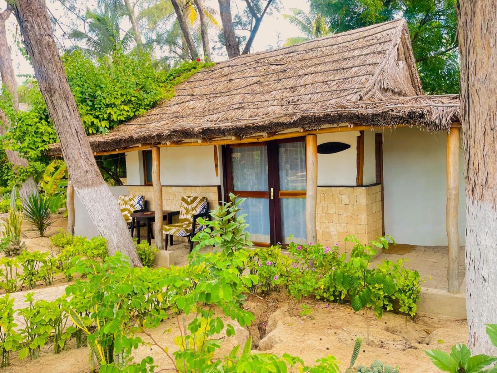Vovo Telo Lodge Toliara Ngoại thất bức ảnh